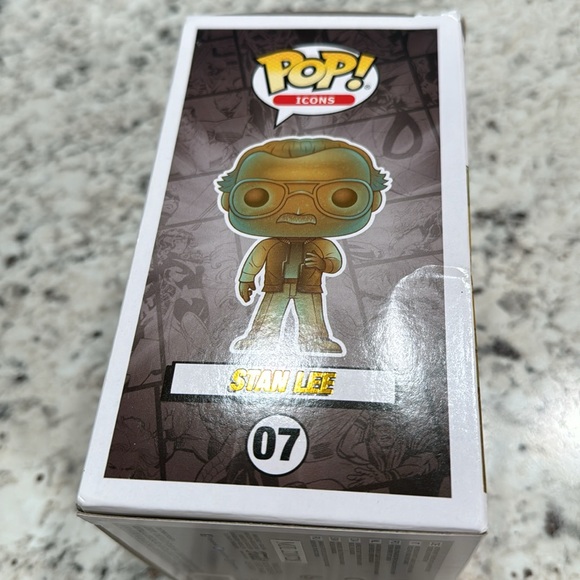 POP! Stan Lee. #07 - Picture 8 of 11